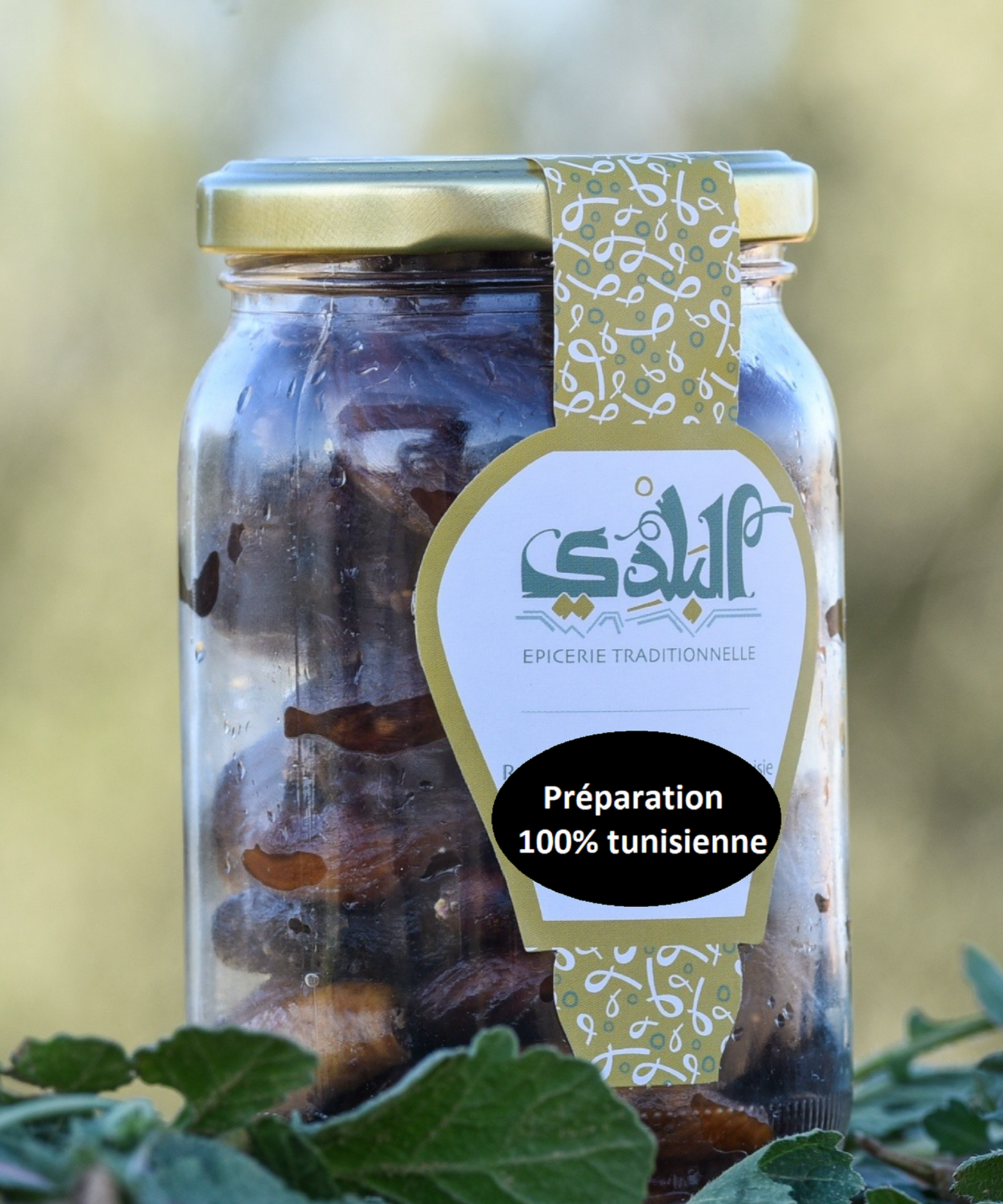 Figues séchées, préparation traditionnelle.