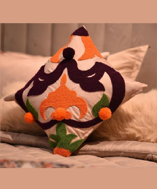 Housse de coussin brodé