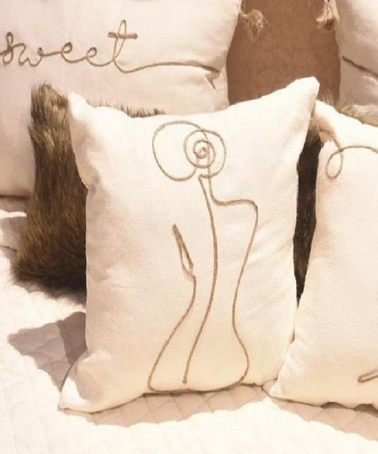 Housse de coussin HAYEK brodé SCULPTURE.