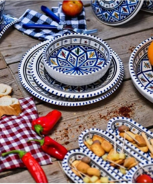 Trois assiettes traditionnelles motifs berbères en céramique